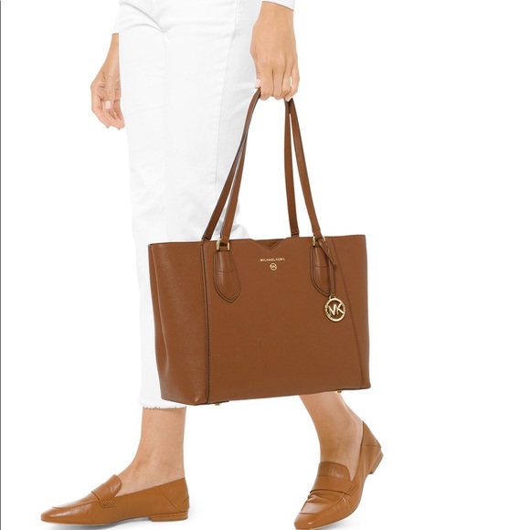 MICHAEL Michael Kors Mae Medium Tote - Picture 2 of 8